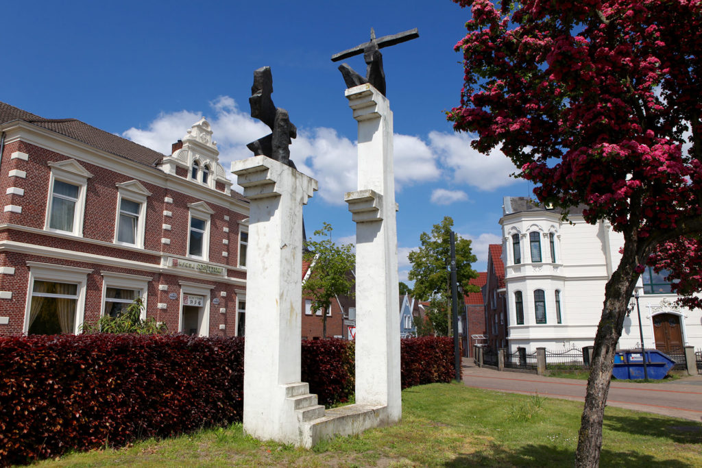 Skulptur zurück gerichtet