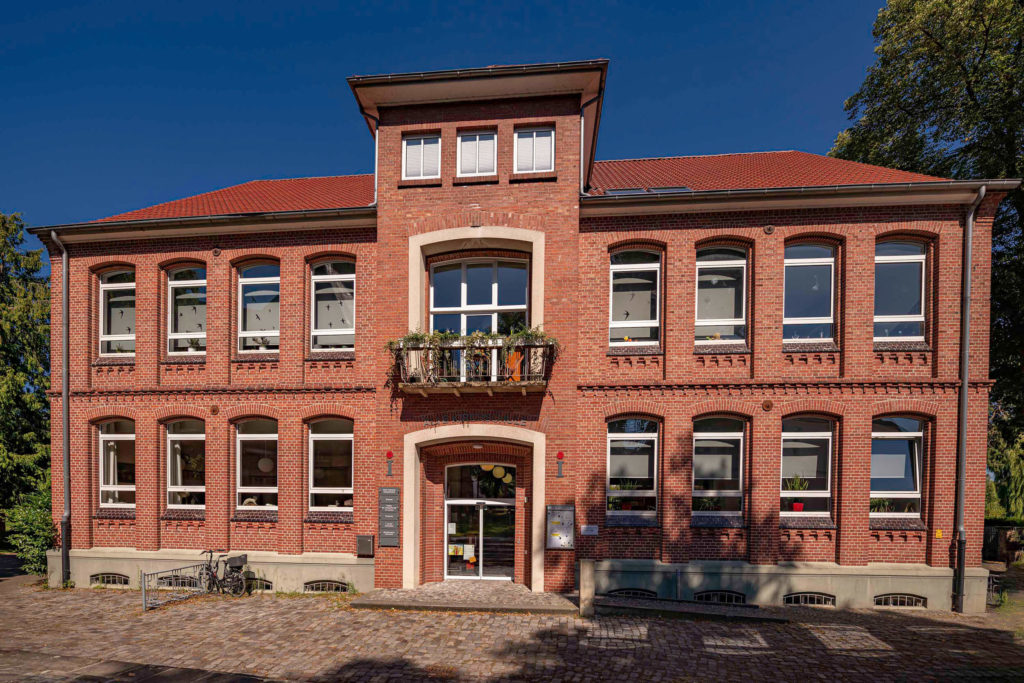 Alte Kirchschule als Symbolbild für den Pluspunkt Gutschein