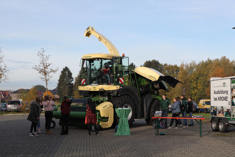 Berufs- und Kontaktmesse