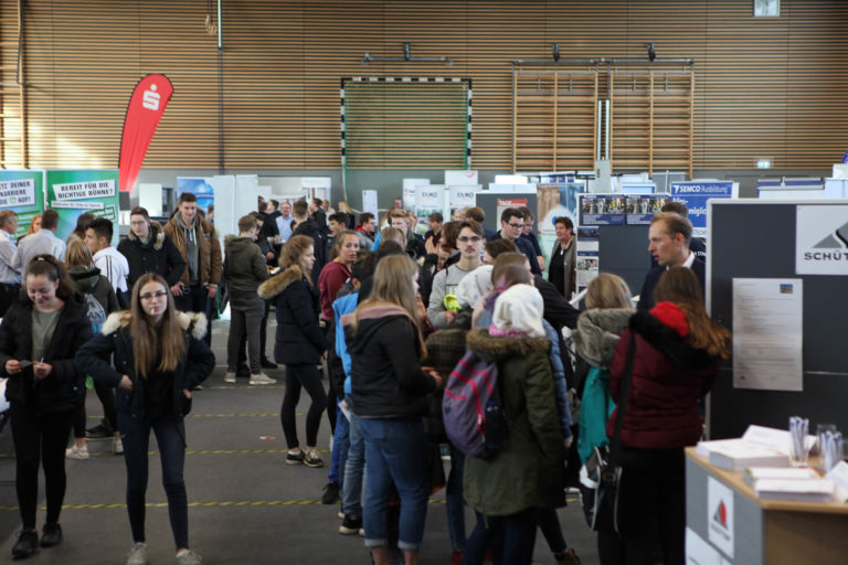 Berufs- und Kontaktmesse