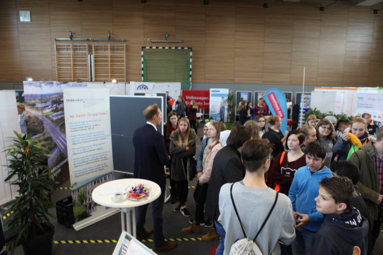 Berufs- und Kontaktmesse