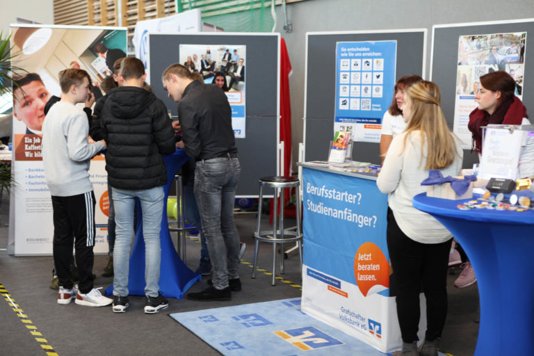 Berufs- und Kontaktmesse