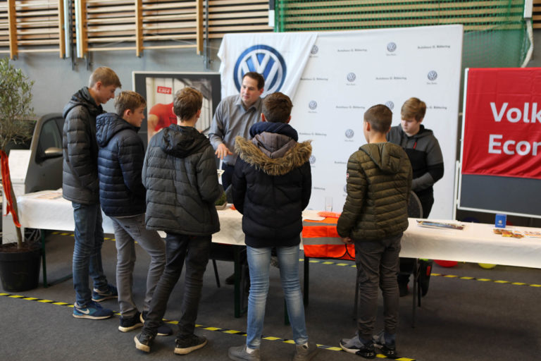 Berufs- und Kontaktmesse