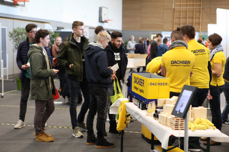 Berufs- und Kontaktmesse