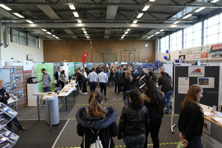 Berufs- und Kontaktmesse